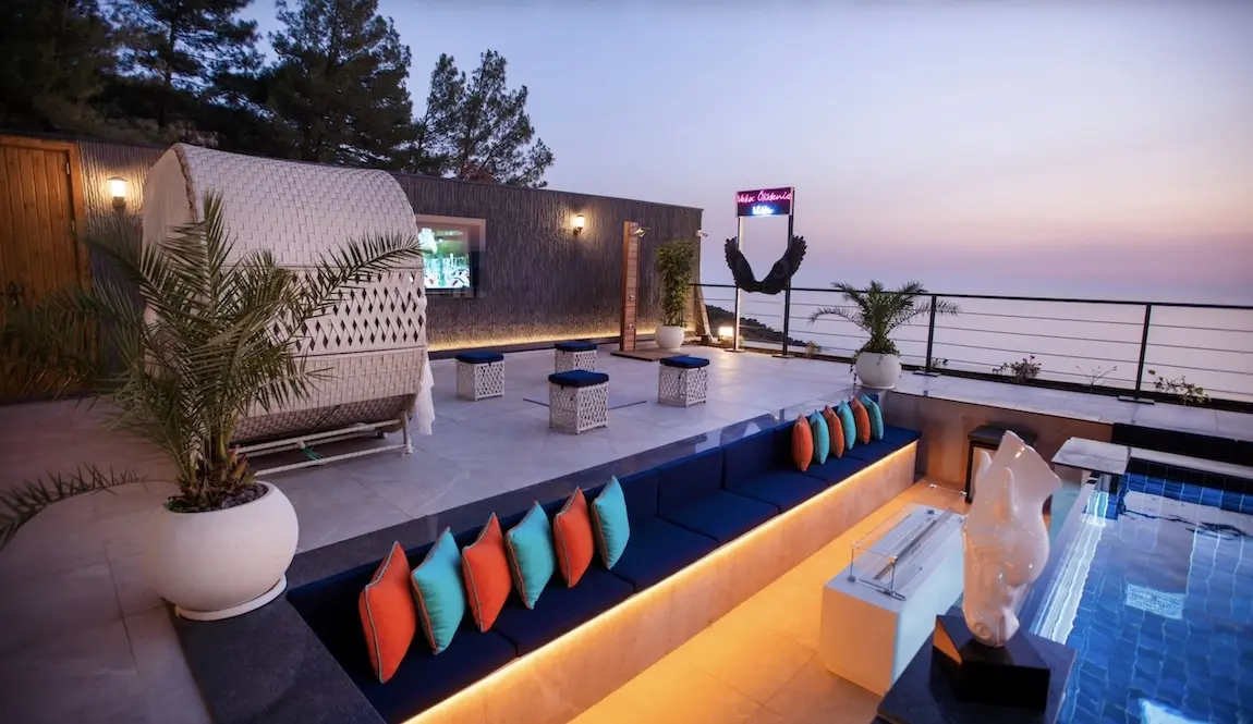Property in Faralya